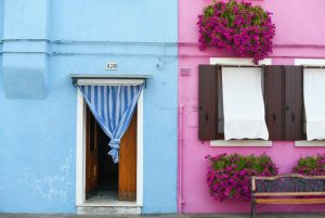 pexels-burano-1743156078-821x550