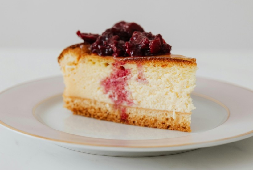 cheescake-pexels-1-1744374745-821x550