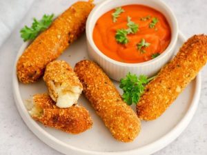 hrskavi-zalogaji-pohovanog-sira-su-savrsen-vikend-snack-hrskavi-snack_6856a4cd5afd9