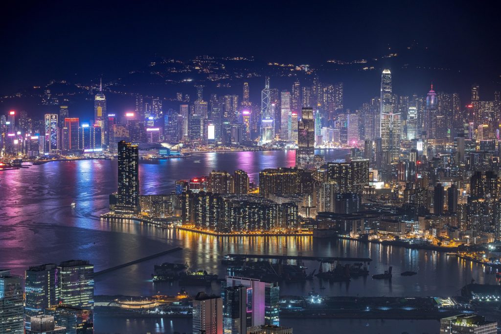 1753982181_skyscrapers-5838029_1920