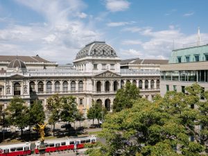 Universität / University