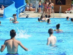 ako-bazen-mnogo-mirise-na-hlor-to-nije-miris-hlora-bazen_68840051eee35