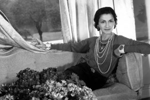 coco-chanel-zeneba-1752671178-821x550