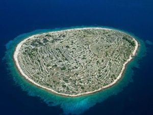 jeste-li-culi-za-hrvatski-otok-koji-izgleda-kao-otisak-prsta-otok-otisak-prsta_68628c58227f9