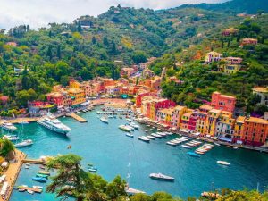 talijanski-grad-zabranio-hodanje-bez-majice-sjedenje-na-trotoarima-i-piknike-portofino_68774f9c5c8d0