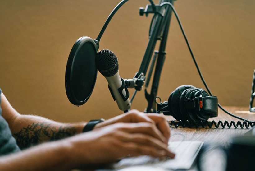 najbolji-podcasti-1755771375-821x550