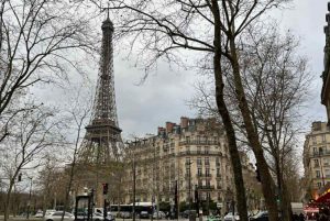 pariz-1756385814-821x550