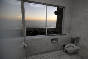 The Wider Image: Around the world in 45 toilets