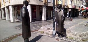 1-Meša_Selimović_i_Ismet_Mujezinović-1