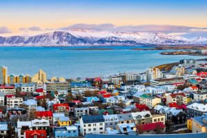 1277-reykjavikpanorama-winter-1765544560-821x550