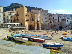 1768560309_cefalu-4750784_1280