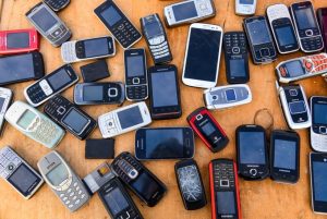 mobiteli-1744025079-821x550