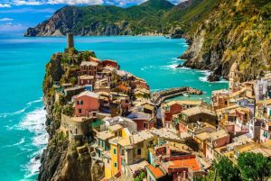 cinque-terre-1776162748-821x550
