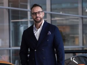 dizajner-iz-bosne-i-hercegovine-imenovan-sefom-dizajna-mclarena-kemal-curic_69dd6606188a7