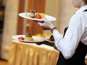 na-jadranu-traze-95-000-radnika-plate-do-3-000-eura-ugostitelj_69d36c04a4612