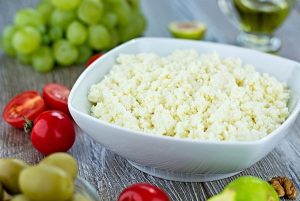 r-14-1775341179-821x550