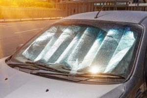 64d60096201bc-zastita-od-sunca-za-auto-1780050718-821x550