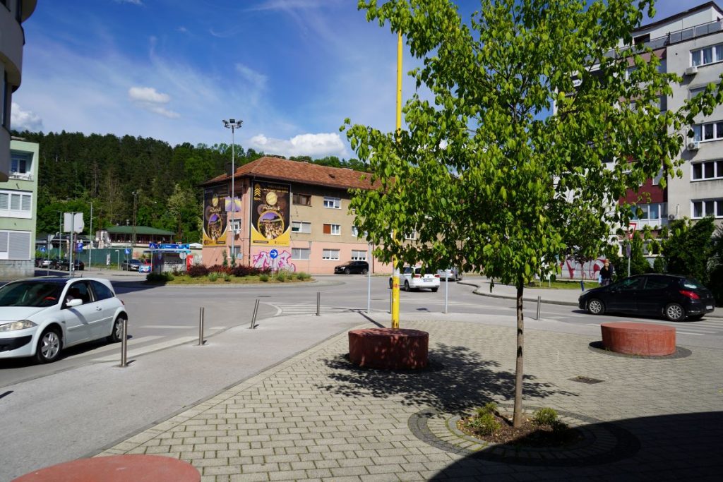 Kružni tok tenis saobraćaj