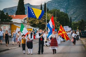 djeciji folklor