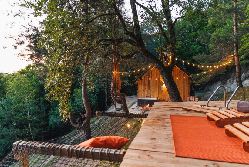 the-nook-buticna-airbnb-nastanitev-slovenija-12-scaled-1783581100-821x550