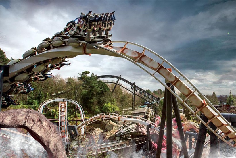 the-tawny-hotel-alton-towers-theme-park-1784451307-821x550