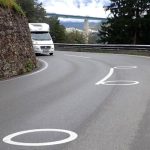 Znate li šta znače bijeli krugovi na cesti? Već su u Njemačkoj, Austriji…