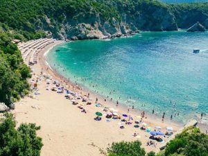 na-jadranu-jos-postoji-mjesto-gdje-smjestaj-mozete-naci-za-35-eura-a-jesti-za-pet-canjjjjjjjjj_6a74ed55d451a
