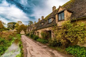Bibury-pexels-samuelsweet-8202753