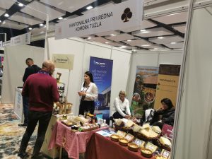 SA100Expo1